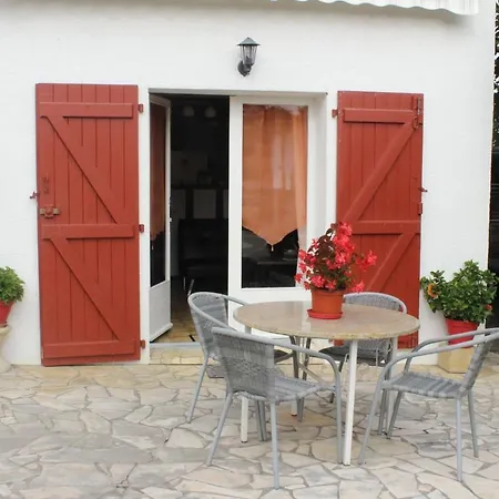 Maithagarria Aicirits