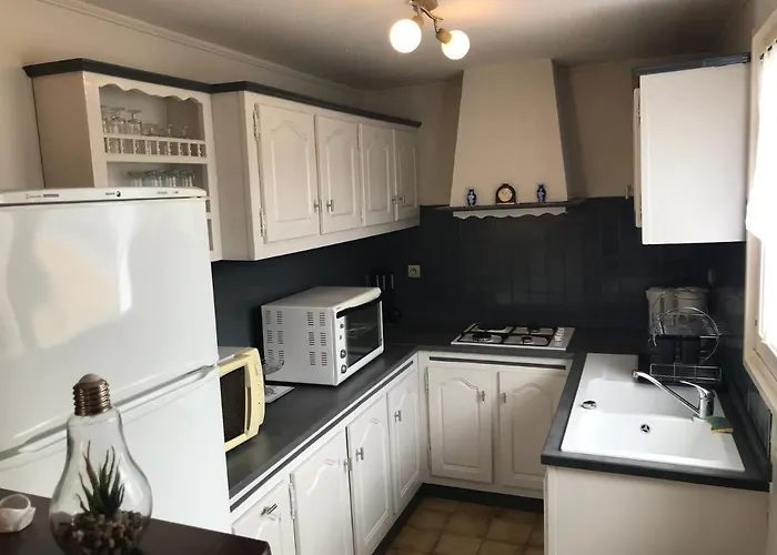 Maithagarria Aicirits